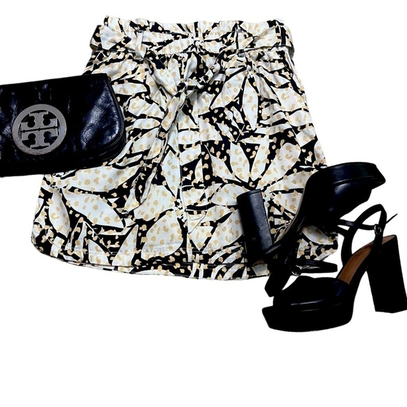 Lyocell Cinched Summer Floral Print Belted Skirt by Nicole Miller - Picture 1 of 13